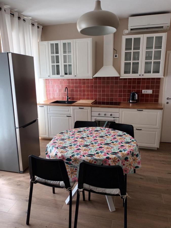 Family Sea Fun Apartment كوبر المظهر الخارجي الصورة
